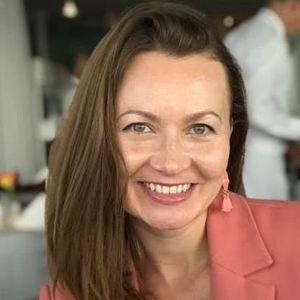 Meet your Posher, Elena